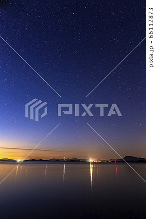朝焼け始まりの瀬戸内 初夏の星景 朝焼け始まりの瀬戸内 初夏の星景 66112873