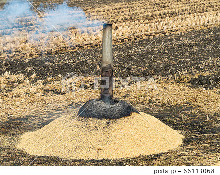 籾殻くん炭作り 66113068