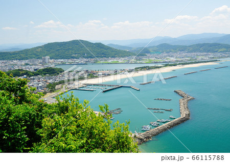 片男波海岸と名草山 片男波海岸と名草山 66115788