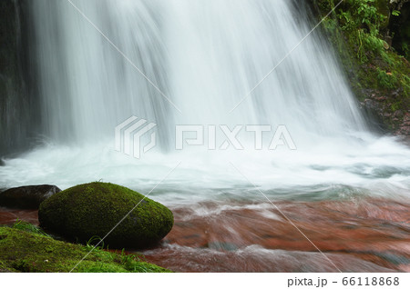 赤岩の滝（北海道・西興部村） 66118868