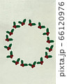 クリスマスカード（ヒイラギ円枠１）エンボス背景　縦 66120976