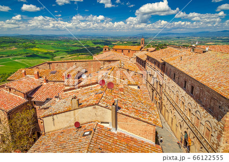 Montepulciano, a medieval and renaissance town. 66122555