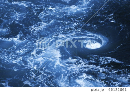 鳴門の渦潮 66122861
