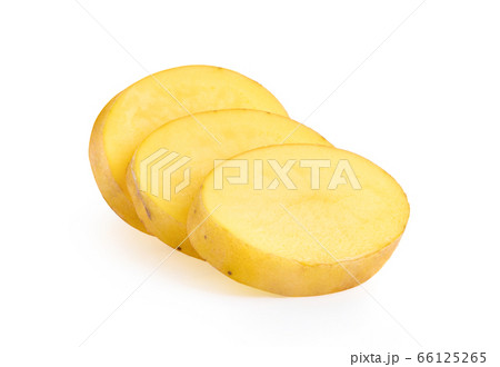 slice potato on white background 66125265