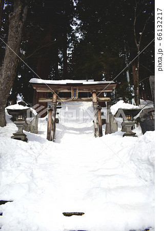 湯沢神社の入り口 湯沢神社の入り口 66132217