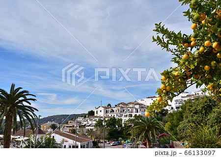 白い村、フリヒリアナ、スペイン 66133097