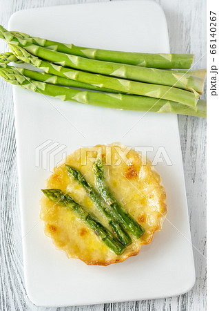 Asparagus tart Asparagus tart 66140267