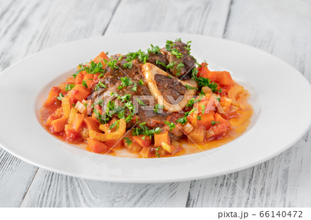 Ossobuco - cooked veal shanks 66140472