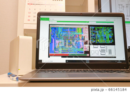 ノートパソコンと外付けハードディスク ノートパソコンと外付けハードディスク 66145184