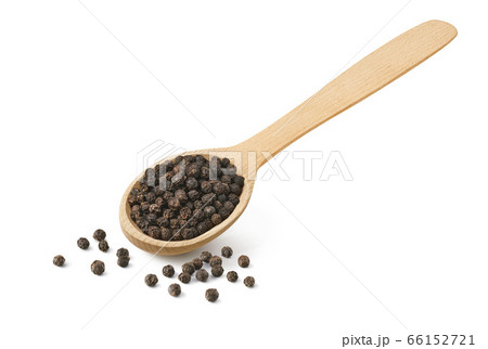 Black pepper grains in wooden spoon isolated on white background 66152721