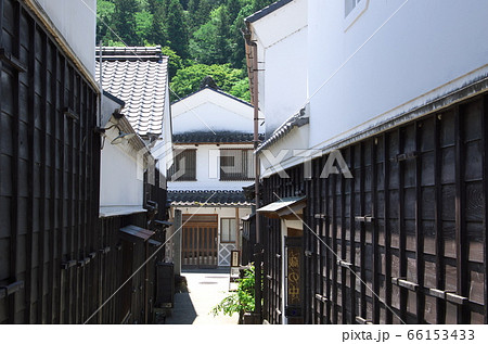 愛知県豊田市：足助の町並み（マンリン小路） 66153433