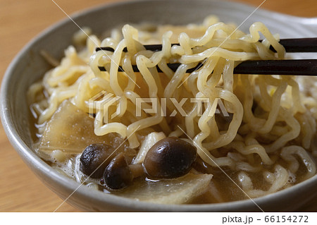 鍋のシメの煮込みラーメン 66154272