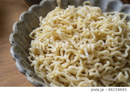 縮れ麺 縮れ麺 66158693