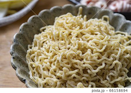 縮れ麺 66158694