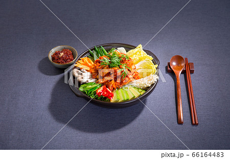 鍋 ホルモン 66164483