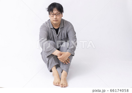 ひきこもりニートイメージ 66174058