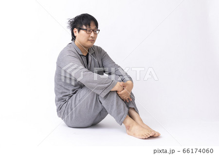 ひきこもりニートイメージ 66174060