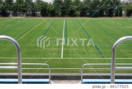 無人のサッカー場 金沢南総合運動公園 運動 の写真素材