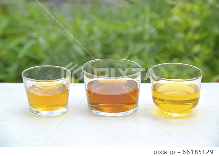グラスのお茶 グラスのお茶 66185129