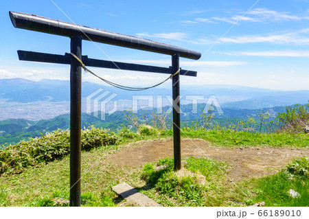新緑の飯縄山登山(飯縄大明神) 新緑の飯縄山登山(飯縄大明神) 66189010