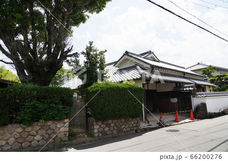 兵庫　宝塚　小浜宿　旧庄屋、和田家住宅（初夏） 66200276