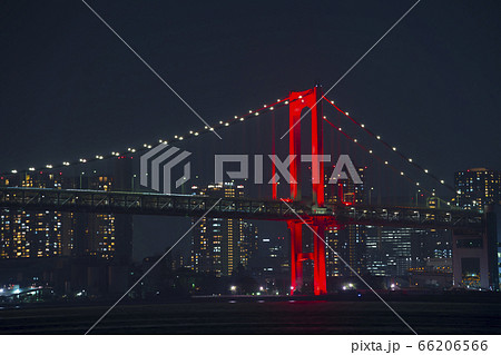 東京アラート　レインボーブリッジ　赤色　2020年6月 66206566