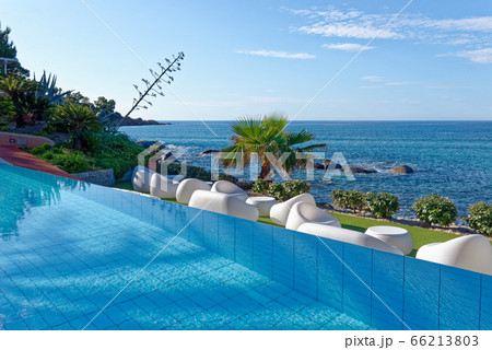 View of the pool and the Mediterranean Sea - Italy 66213803