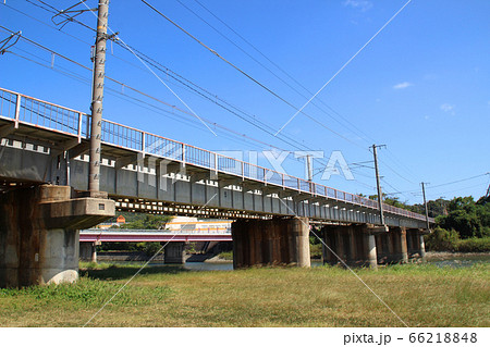 椹野川に架かる山陽本線鉄橋/山口県山口市小郡下郷三軒屋 66218848