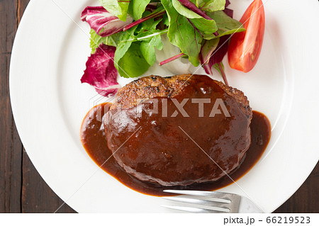 デミグラスハンバーグ 66219523