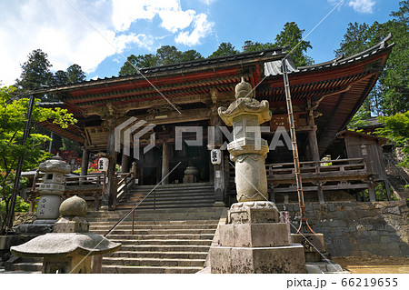 【華厳寺 本堂】 岐阜県揖斐郡揖斐川町谷汲徳積 【華厳寺 本堂】 岐阜県揖斐郡揖斐川町谷汲徳積 66219655
