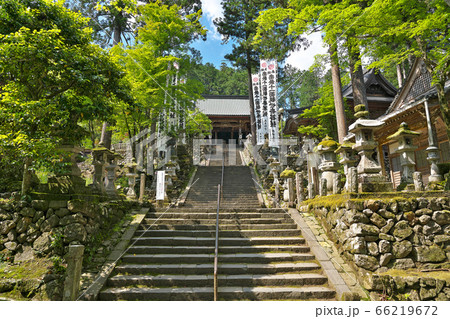 【華厳寺 本堂】 岐阜県揖斐郡揖斐川町谷汲徳積 【華厳寺 本堂】 岐阜県揖斐郡揖斐川町谷汲徳積 66219672