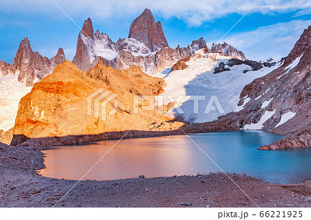 Fitz Roy mountain. Los Glaciares National park. Argentina. Fitz Roy mountain. Los Glaciares National park. Argentina. 66221925