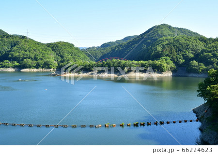 【兵庫県川西市】一庫ダム(ひとくらダム) 阪神間の奥座敷として良好な自然環境の地で山の緑が美しい 【兵庫県川西市】一庫ダム(ひとくらダム) 阪神間の奥座敷として良好な自然環境の地で山の緑が美しい 66224623