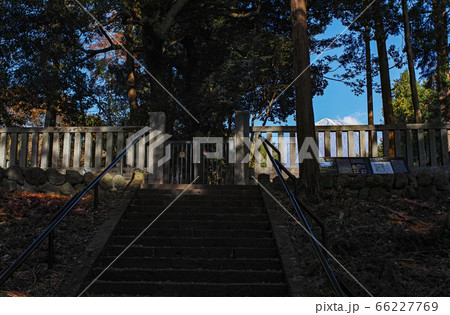 静岡県/ 山宮浅間神社（富士山そのものを御神体とし、数ある浅間神社の中でも最も古いと伝えられる神社） 66227769
