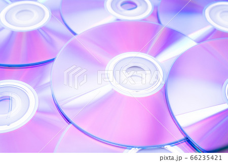 たくさんのCDディスク 66235421