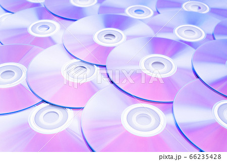 たくさんのCDディスク 66235428