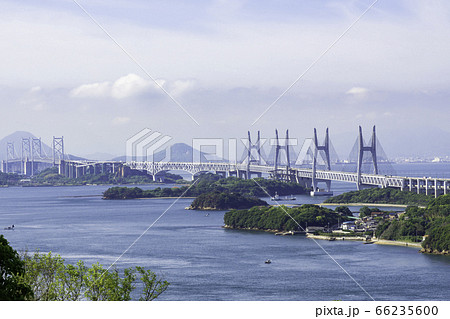 瀬戸大橋 櫃石島橋と岩黒島橋 岡山県倉敷市 瀬戸大橋 櫃石島橋と岩黒島橋 岡山県倉敷市 66235600