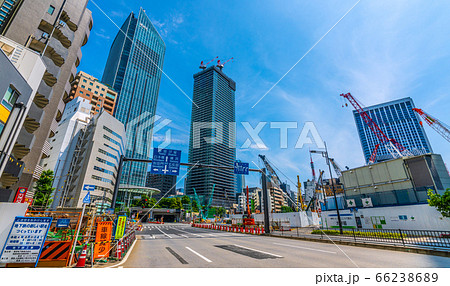 日本の東京都市景観　虎ノ門二丁目や虎ノ門ヒルズ、東京タワーなどを望む 66238689