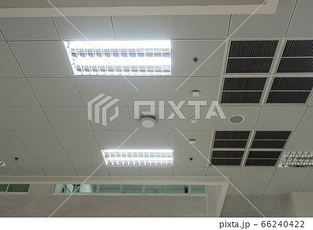 Air conditioning mask, lighting on the ceiling 66240422