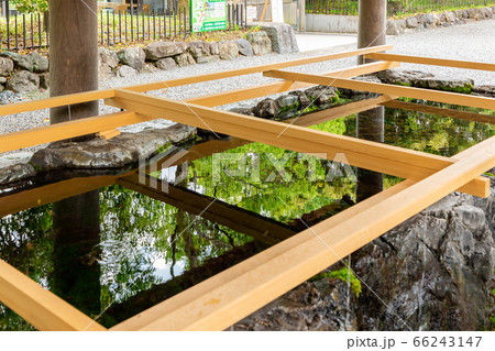 伊勢神宮外宮の手水舎 伊勢神宮外宮の手水舎 66243147