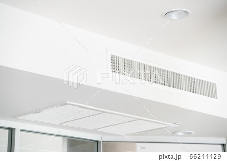 Ceiling mounted cassette type air conditioner 66244429