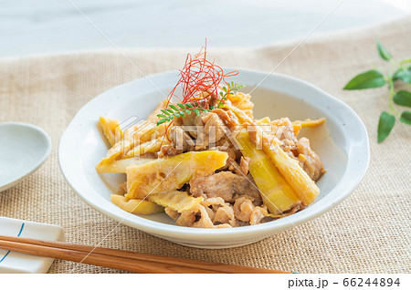たけのこと豚肉の味噌炒め 66244894