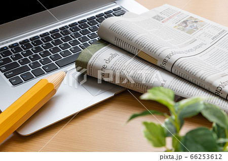 英字新聞　ビジネス　ワールドワイド　ニュース　英語力　アルファベット 66253612