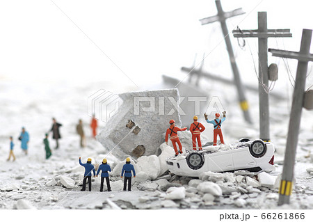 災害で破壊された街の風景のジオラマ 66261866