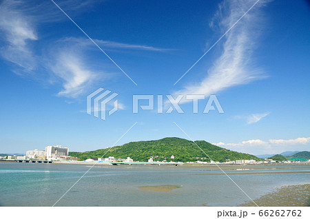 和歌浦片男波公園から名草山を望む 66262762