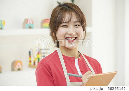 女性 女 女の子 66265142