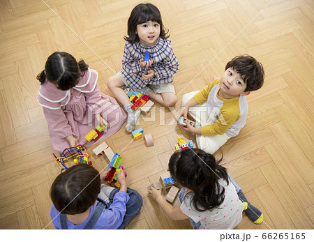ライフスタイル 少年 少女 66265165