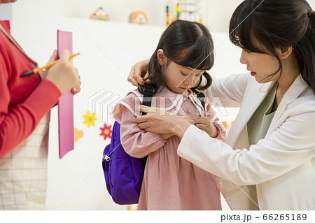 幼稚園児 ママ 母 66265189