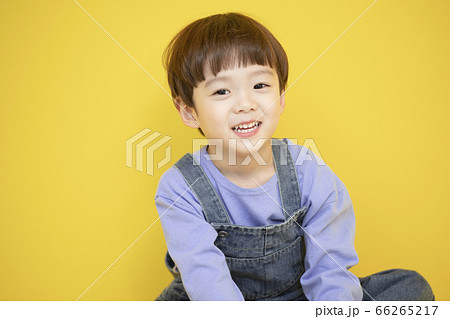 少年 子供 ポートレート 66265217