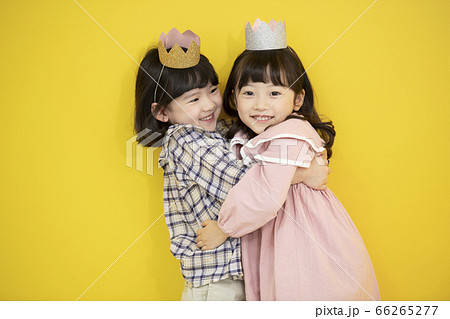 少女 子供 友達 66265277